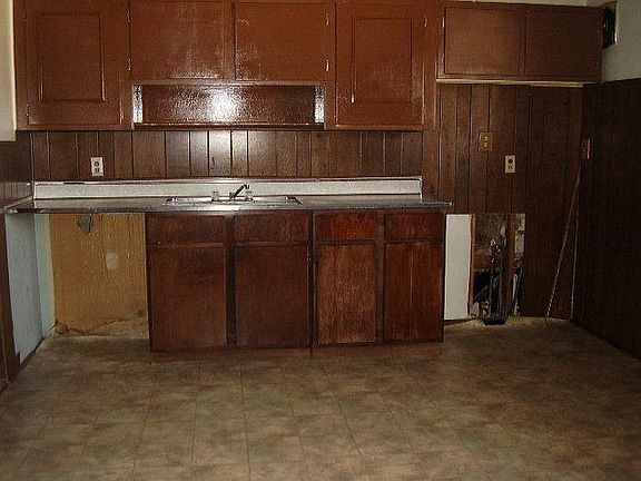 4th image of 403 Duvall Dr