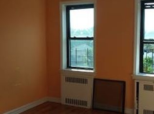 145 E 96th St, Brooklyn, NY 11212