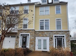 701 Monroe Point Dr, Colonial Beach, VA 22443