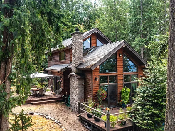 23 W Bay Wood Ln, Hope, ID 83836