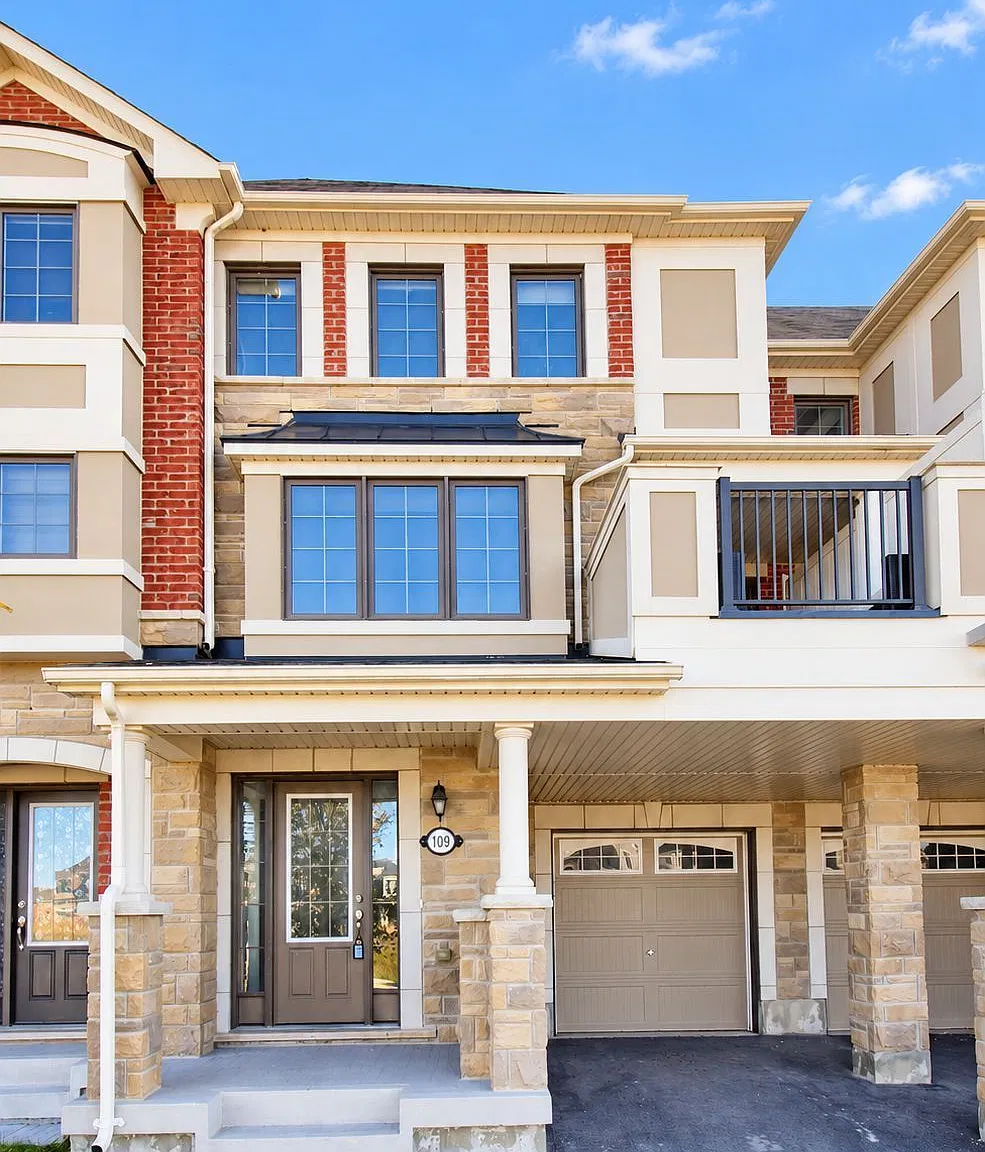 4 bed, $3,200 — Photo 2