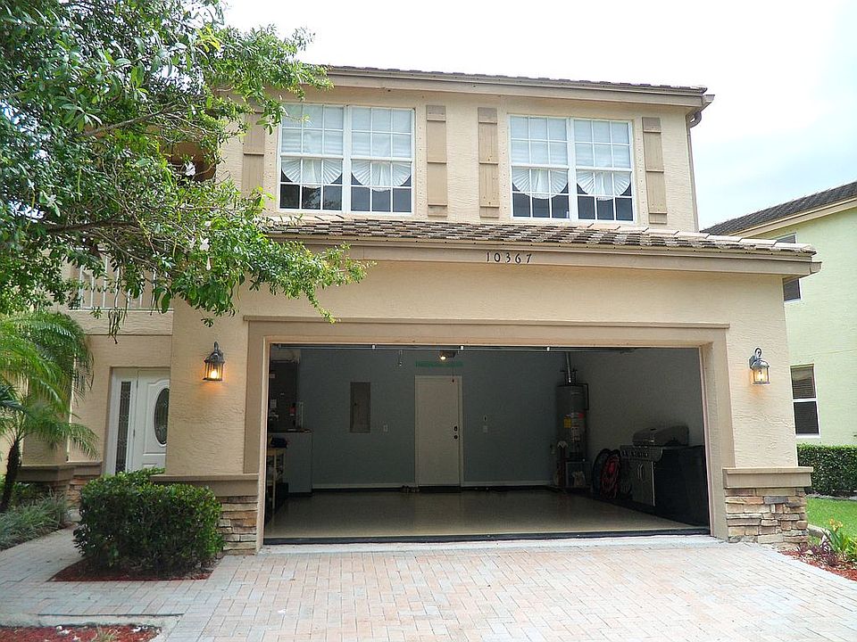 1st image of 10367 Olde Clydesdale Cir