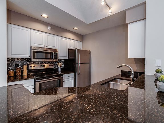 4th image of 8530 Greenway Blvd Unit 315
