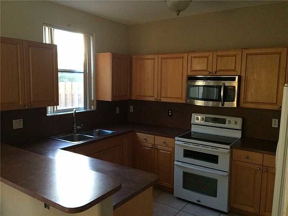 2nd image of 11552 NW 43rd Ter