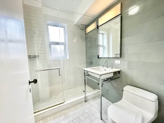 Rented by Vertical Real Estate LLC | media 15