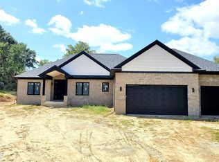 60525 Raintree, Washington, MI 48094