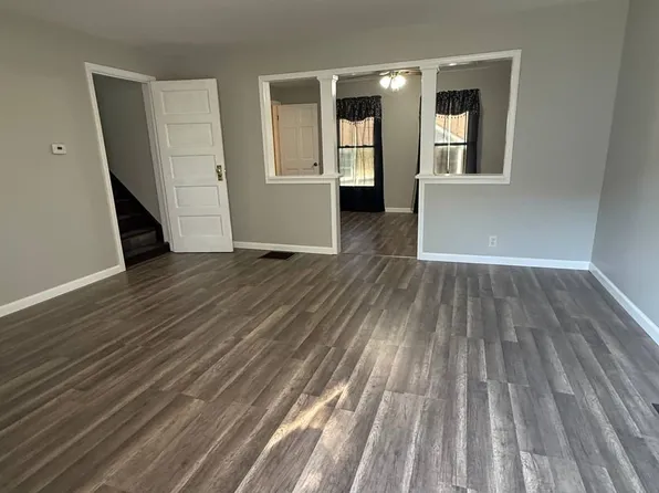 1514 10th Ave #1, Leavenworth, KS 66048