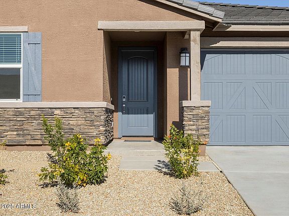 3rd image of 22502 W TONOPAH Drive