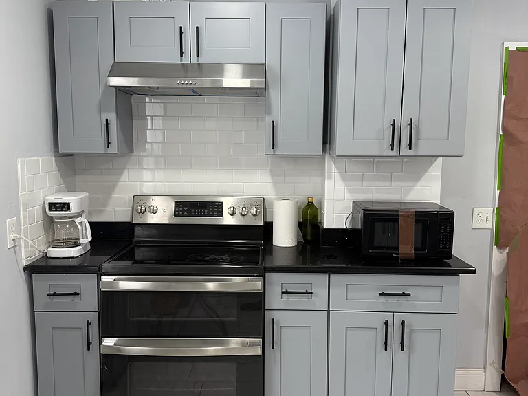 23 Hillside St #23 — Photo 2