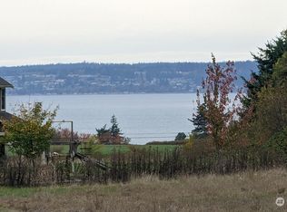 8 Nhn Good Rd, Camano Island, WA 98282