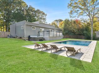 942 N Sea Rd, Southampton, NY 11968