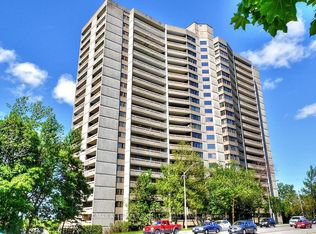 415 Greenview Ave #304, Ottawa, ON K2B8G5