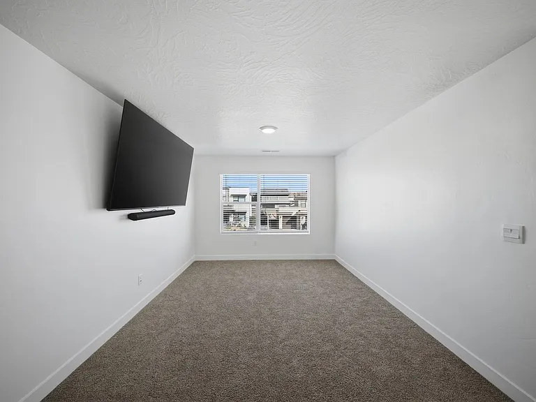 1677 S Cedar Mesa Dr — Photo 17