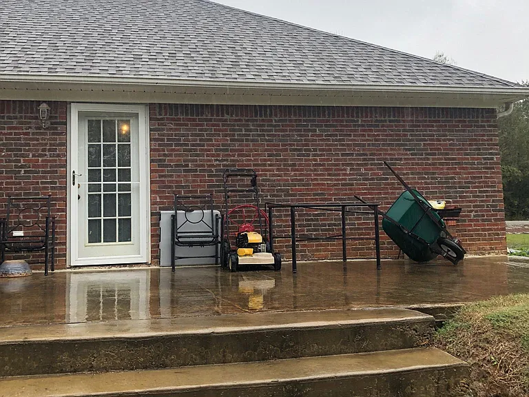 143 Simmons Dr — Photo 26