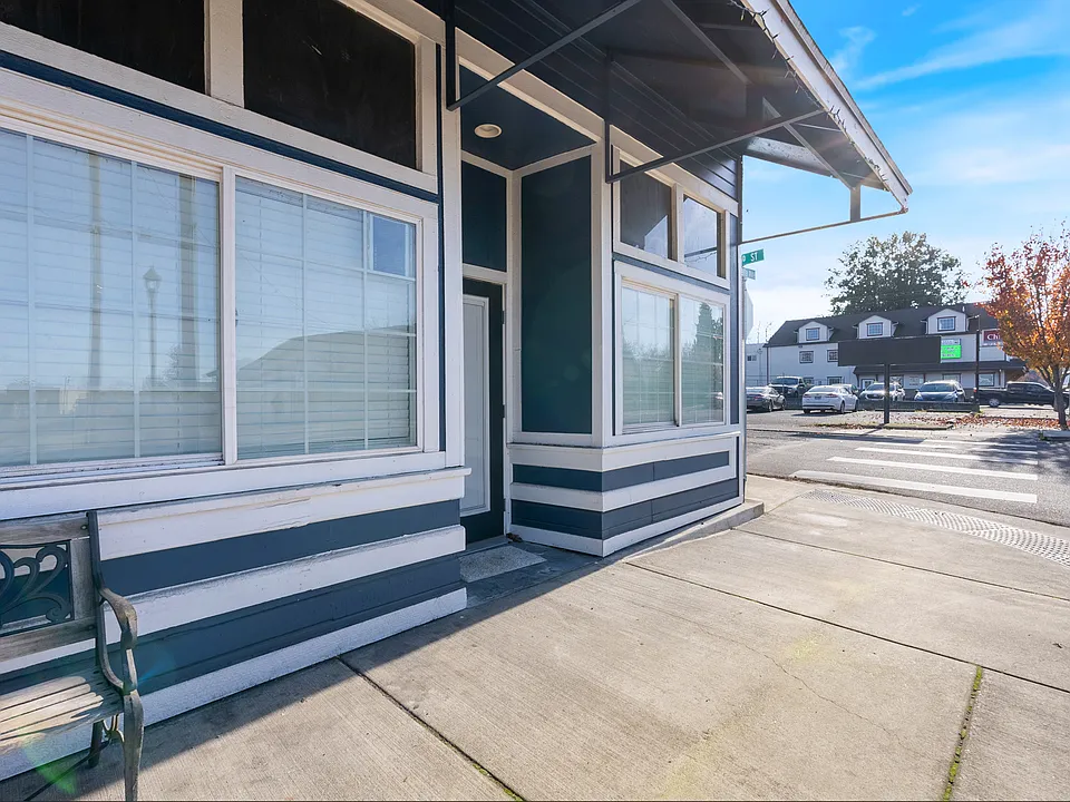 Room-by-Room Rentals Available in Downtown Molalla.