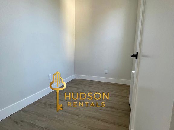 4th image of 60 Franklin St #3L