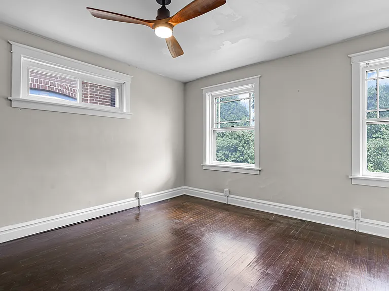 3335 Salena St — Photo 24
