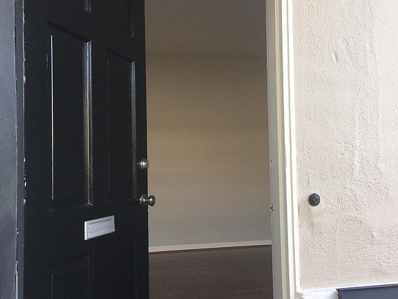 3rd image of 192 Hobson St