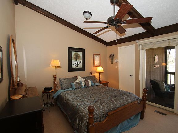 5th image of 2300 Country Club Dr Unit 6
