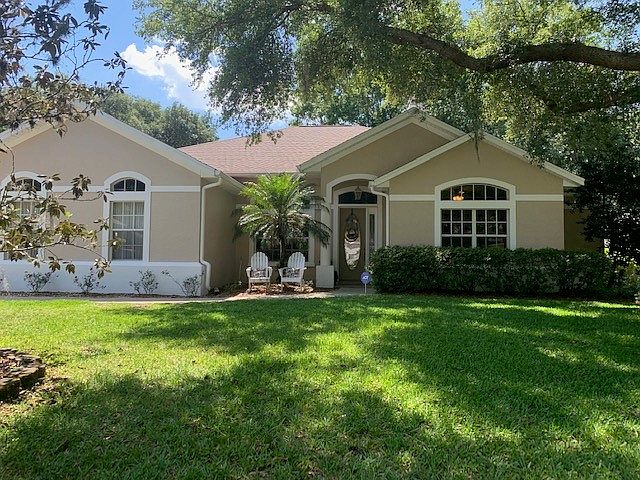 1st image of 19240 Park Place Blvd
