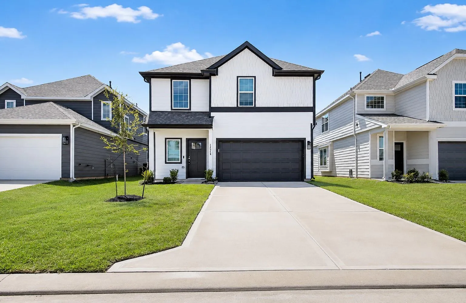 4 bed, 2.5 bath, 2036 sqft, $2,150 — Photo 1