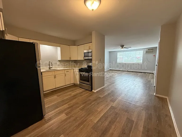 314 S Warwick Ave — Photo 6