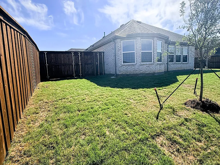 4349 Noble Ln — Photo 25