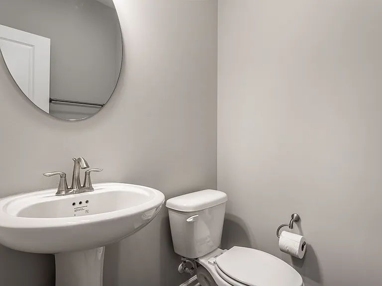 1711 Pelham Dr — Photo 5