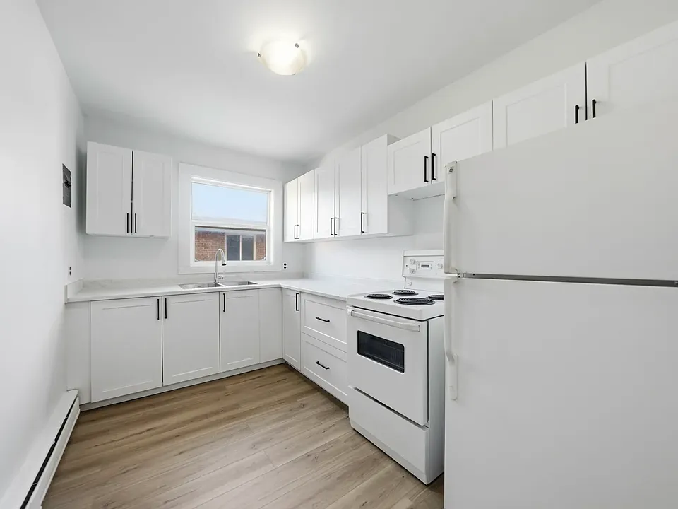 3848 Retallack St #1