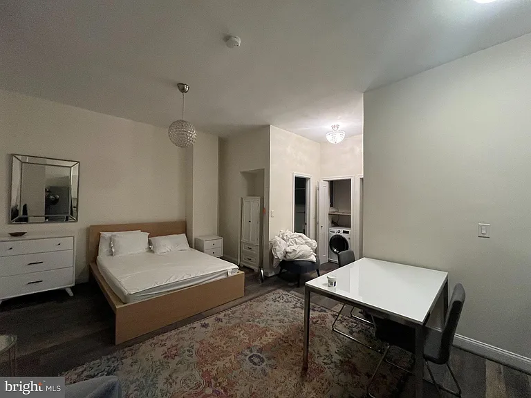 3003 P St NW — Photo 3