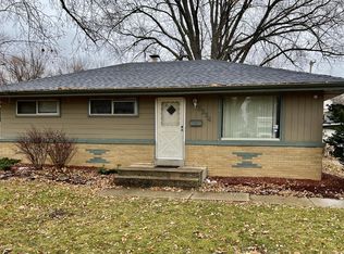 5324 N 87th St, Milwaukee, WI 53225