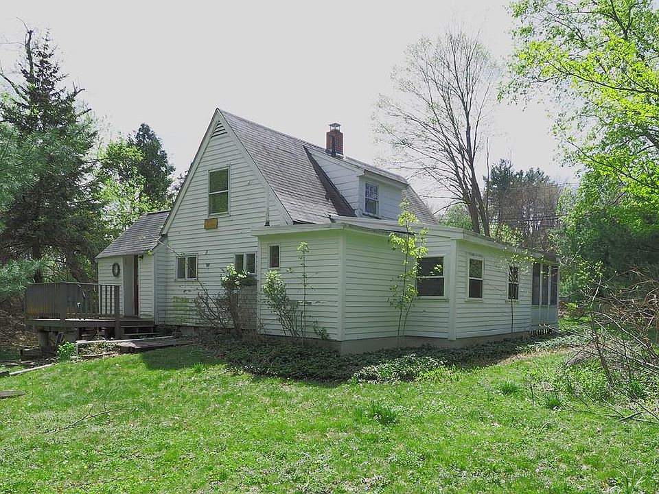 2nd image of 137 Belknap Rd
