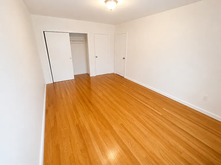 7117 72nd St #2 — Photo 3