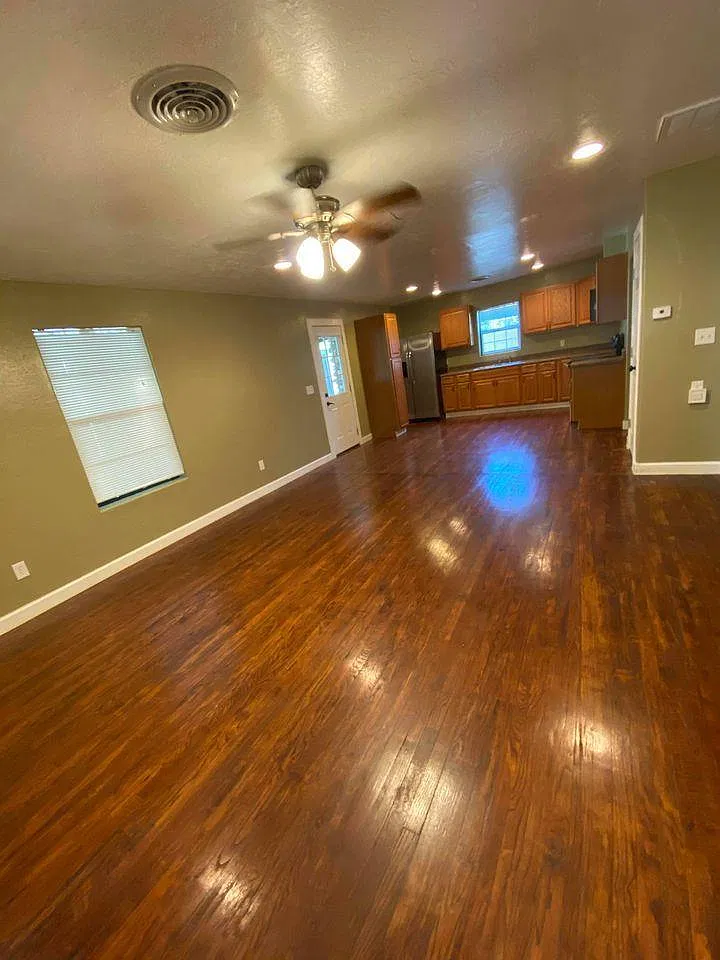 2 bed, 1.0 bath, 952 sqft, $1,450 — Photo 3