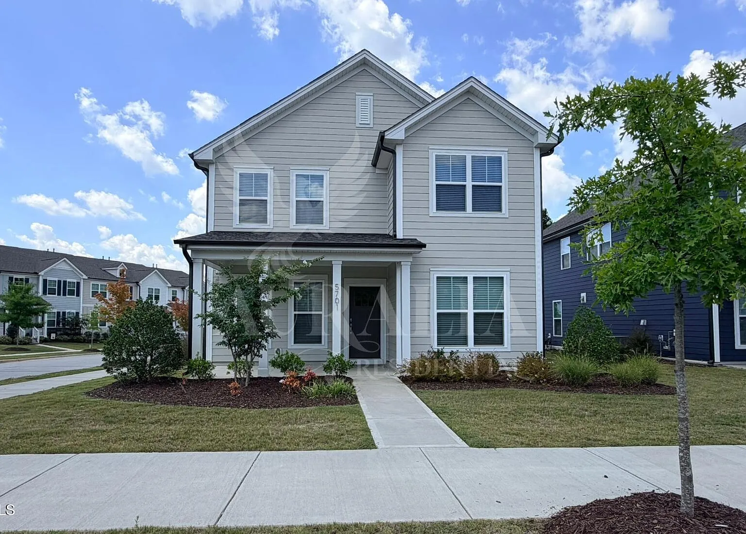 4 bed, 3.0 bath, 2486 sqft, $2,650 — Photo 3