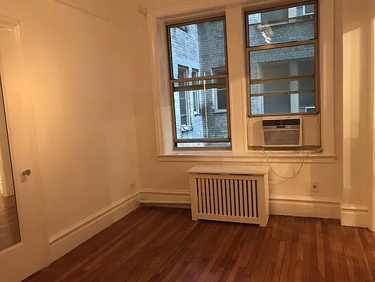 Rented by Sandra Ospina, Licensed Real Estate Broker | media 39
