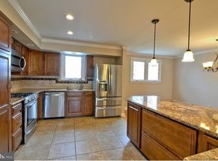 455 Waring St, Philadelphia, PA 19116