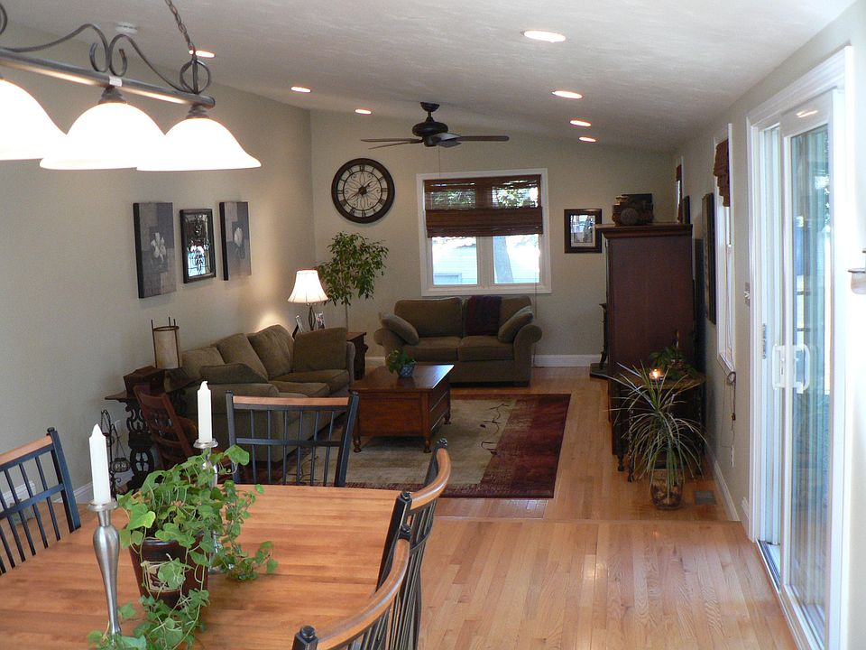 2nd image of 26 Morse St