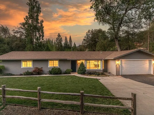 5655 Pilot Peak Rd, Mariposa, CA 95338