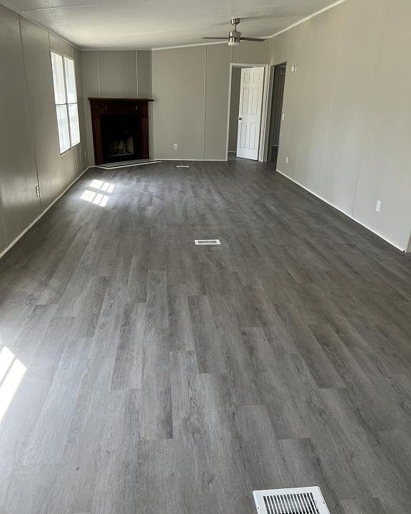 2nd image of 230 Clearwater Ln