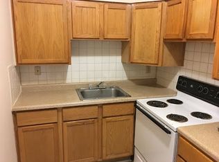 319 S 5th Ave #4, Kankakee, IL 60901
