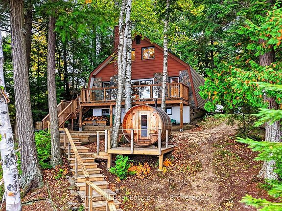 5th image of 136 Rock Point Rd