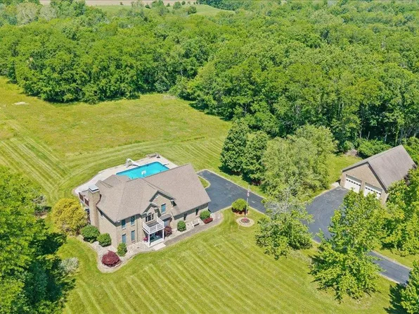7723 White Swan Rd, Georgetown, OH 45121