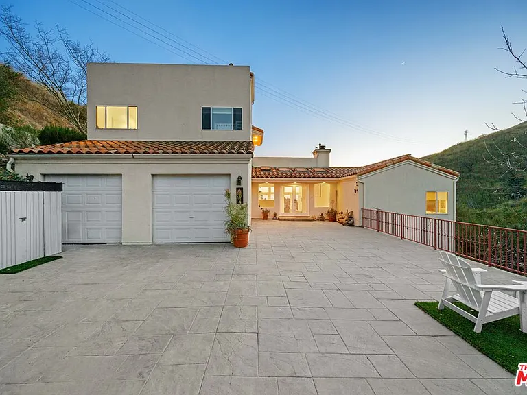4345 Escondido Trl — Photo 58