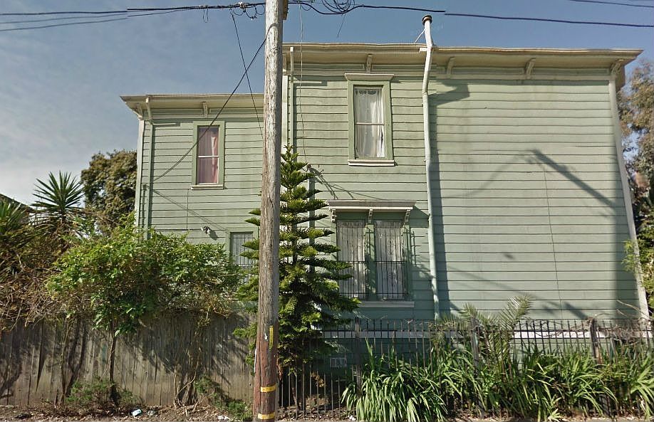 2nd image of 886 Wood St