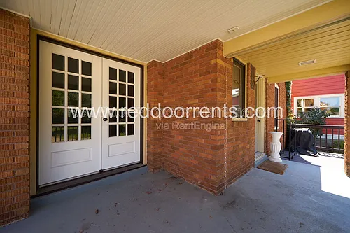 412 N Merrill St Photo 1