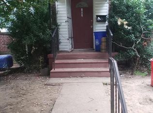 1082 Trent Rd, Camden, NJ 08104