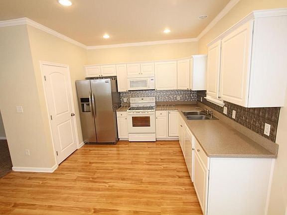 Serf Place 170