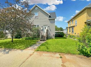 308 S 8th St, Escanaba, MI 49829