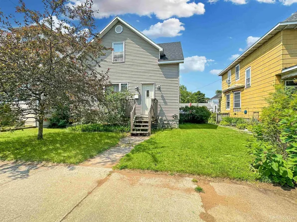 308 S 8th St, Escanaba, MI 49829